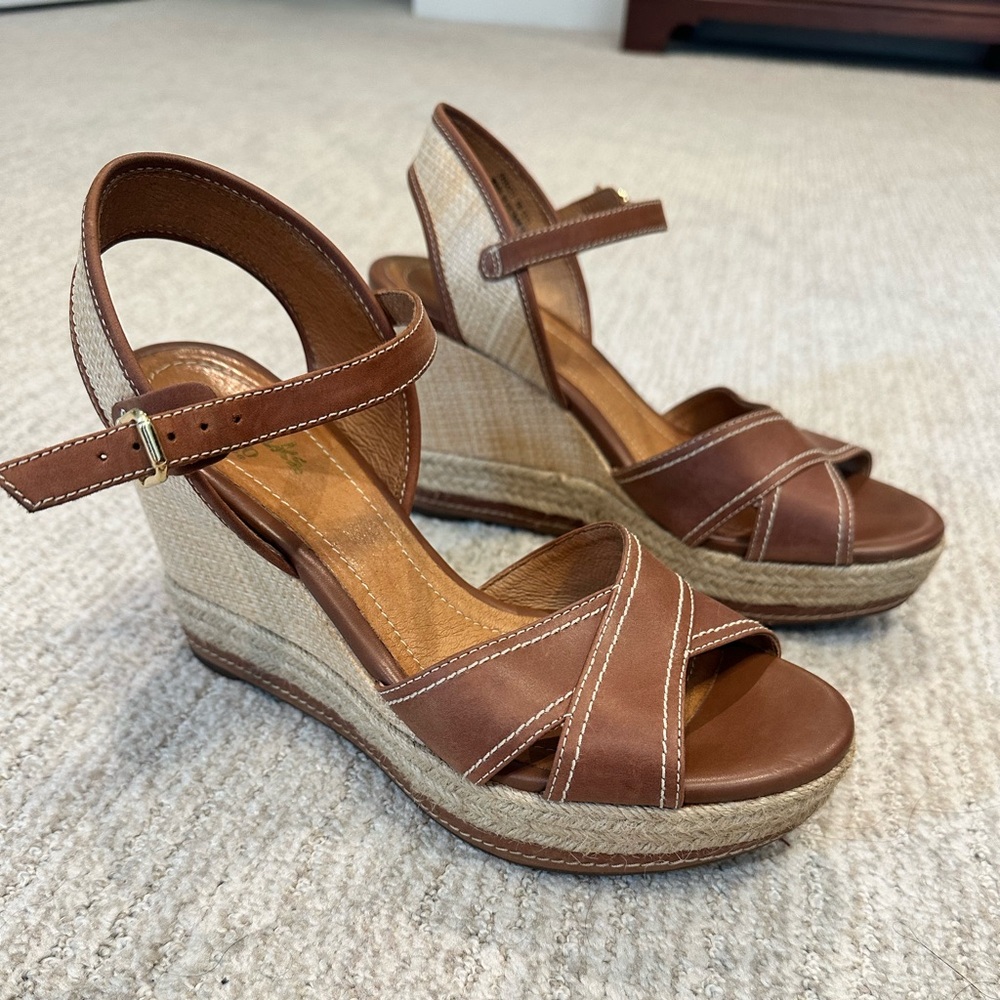 Clarks Espadrille Sandals size 8 gently worn